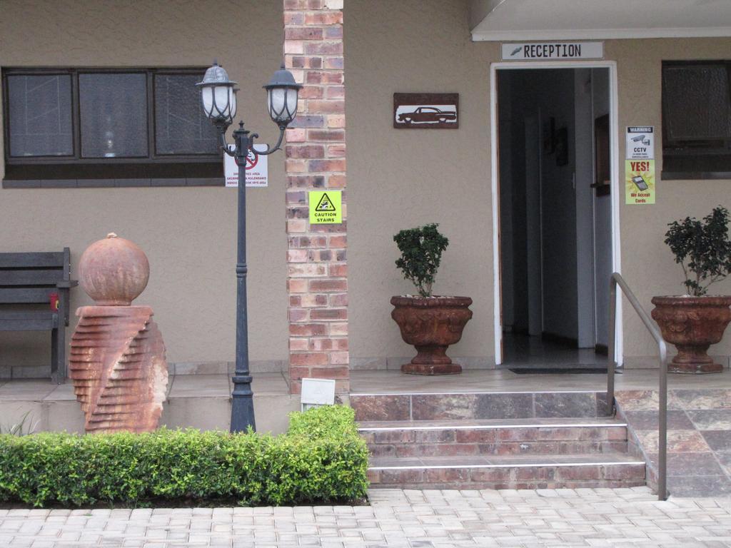 Bel Air Guest House Piet Retief Eksteriør bilde